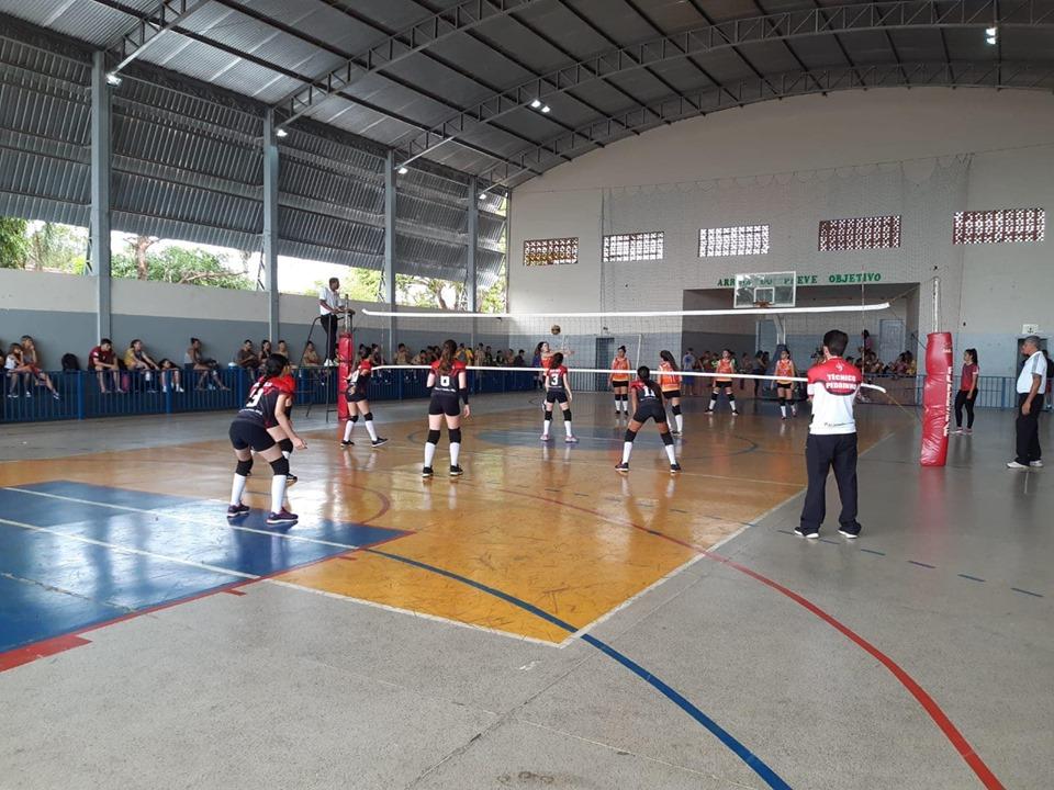 Três Lagoas conquista três medalhas na Liga Costa Leste de Voleibol Três Lagoas conquista três medalhas na Liga Costa Leste de Voleibol