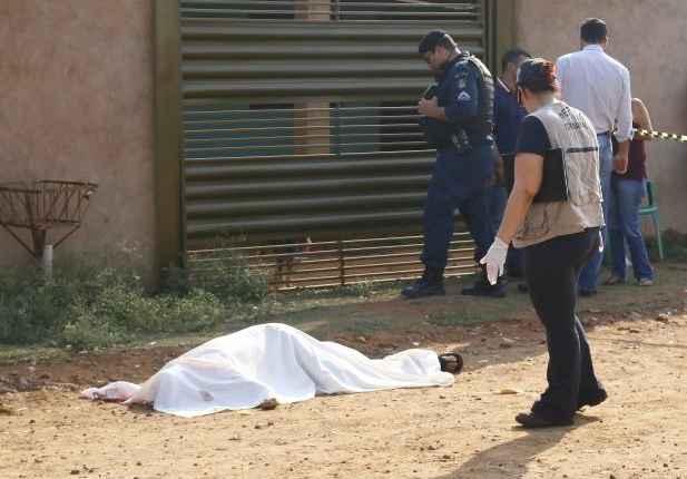 Açougueiro foi morto porque não quis entrar para o PCC, segundo investigação Açougueiro foi morto porque não quis entrar para o PCC, segundo investigação