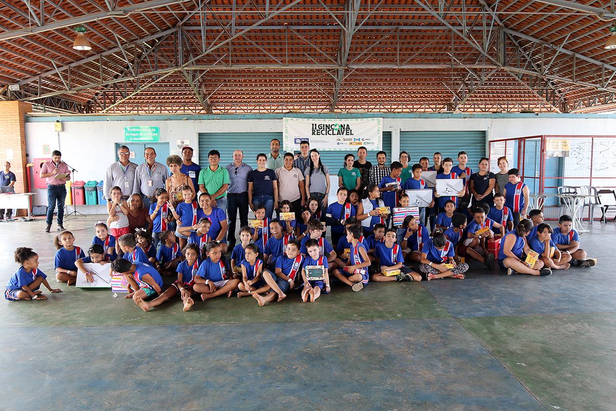 Com arrecadação de mais de 37 toneladas de materiais, SEMEA premia alunos participantes da Gincana Reciclável