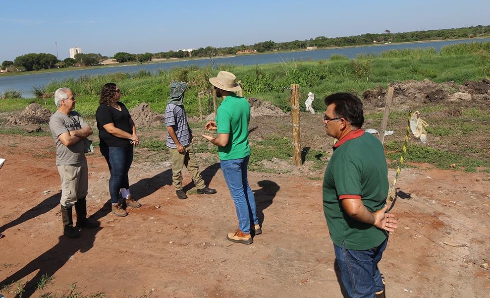 Visita técnica dá início ao processo de plantio de árvores nativas na Segunda Lagoa