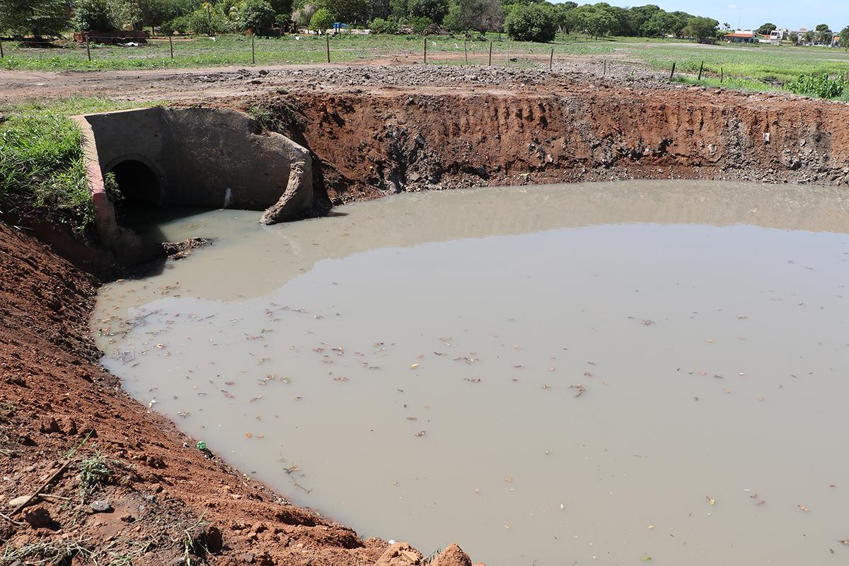SEMEA instala cestos de contenção na Segunda Lagoa para prevenir poluição e contaminação do leito SEMEA instala cestos de contenção na Segunda Lagoa para prevenir poluição e contaminação do leito