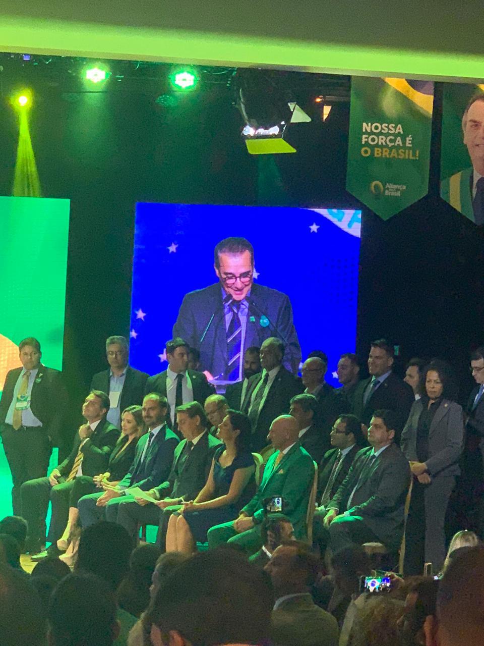 Em apoio a Bolsonaro, Capitão Contar prestigia Convenção da Aliança pelo Brasil