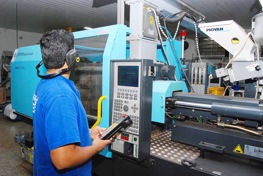 Com saldo positivo de 2,8 mil postos de trabalho, indústria de MS já soma 127,3 mil trabalhadores