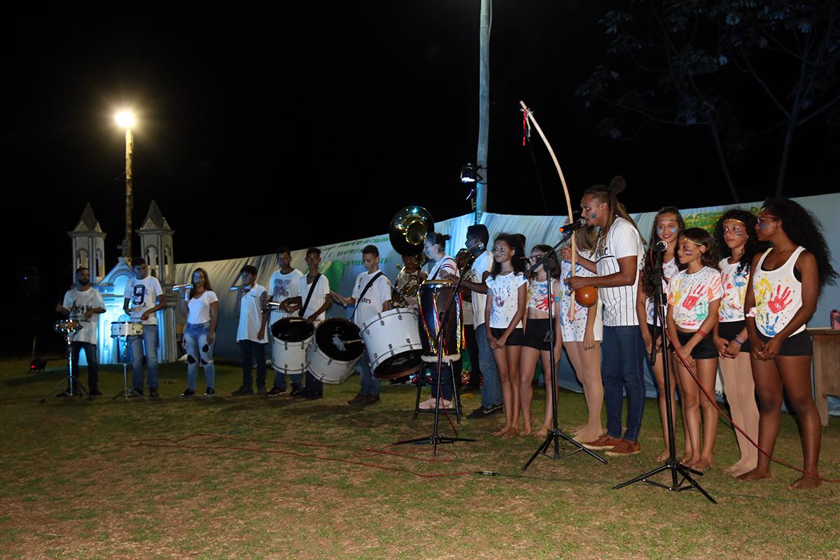 Encerramento de temas da Banda Cristo Redentor reúne educadores, famílias e amigos em noite especial