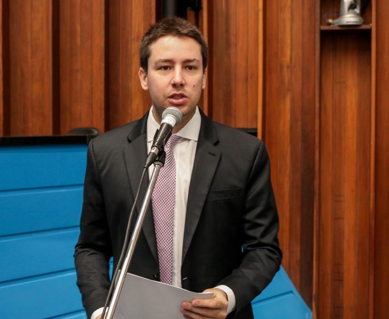 Projeto de lei quer proibir cobrança de débito em nome de terceiros