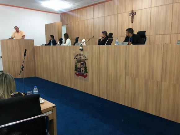 Deputado Eduardo Rocha participa de sessão plenária na Câmara de Água Clara Deputado Eduardo Rocha participa de sessão plenária na Câmara de Água Clara