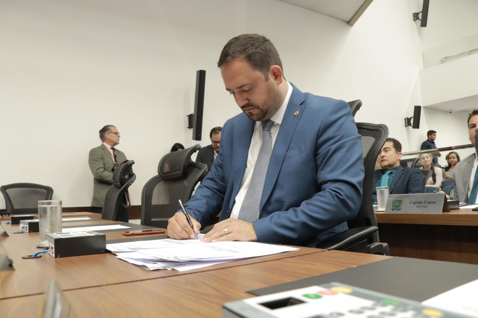 Deputado Marcio Fernandes anuncia 1,5 milhão de investimentos em 21 cidades Deputado Marcio Fernandes anuncia 1,5 milhão de investimentos em 21 cidades
