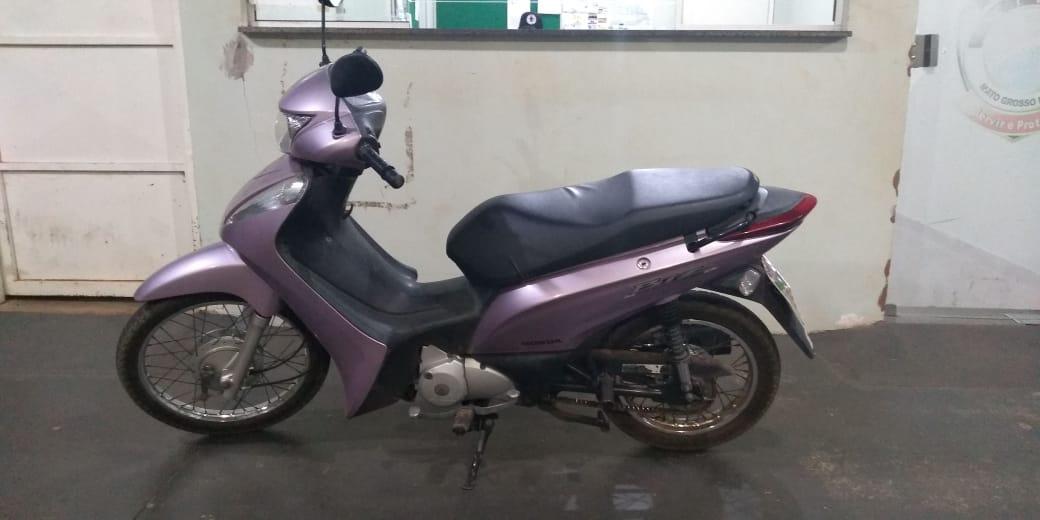 Polícia Militar recupera motocicleta furtada em Três Lagoas Polícia Militar recupera motocicleta furtada em Três Lagoas