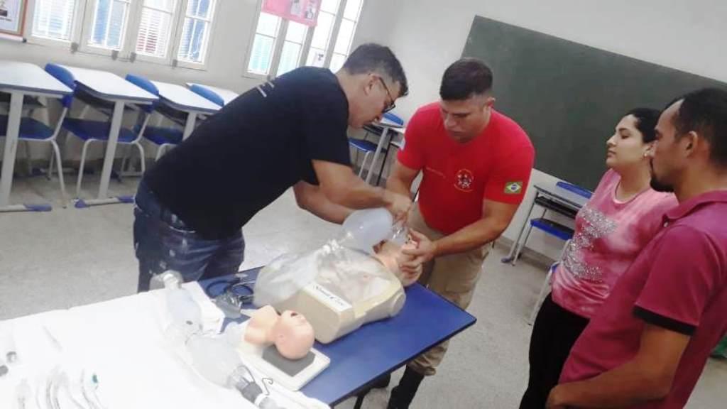 SAMU e Bombeiros participam de capacitação teórica e prática de atendimento de urgências