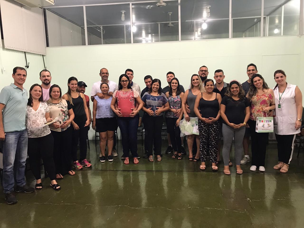 Casais do Programa Amor Pleno participam de palestra sobre Psicodinâmica Casais do Programa Amor Pleno participam de palestra sobre Psicodinâmica