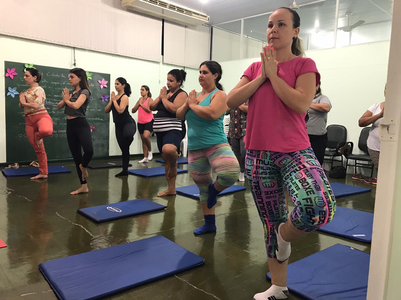 Grupo Vida Leve conhece os benefícios da Yoga Grupo Vida Leve conhece os benefícios da Yoga