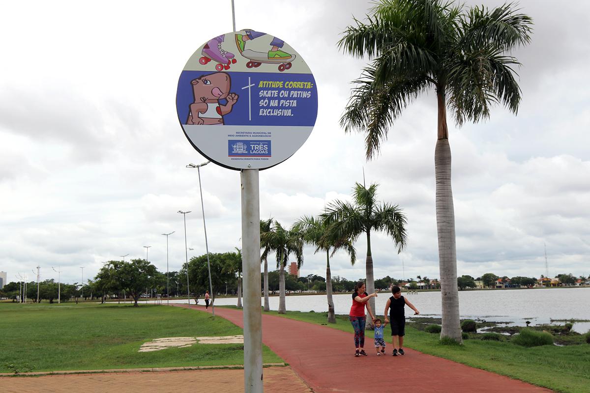 Lagoa Maior conta agora com placas informativas ilustradas e novos bancos Lagoa Maior conta agora com placas informativas ilustradas e novos bancos