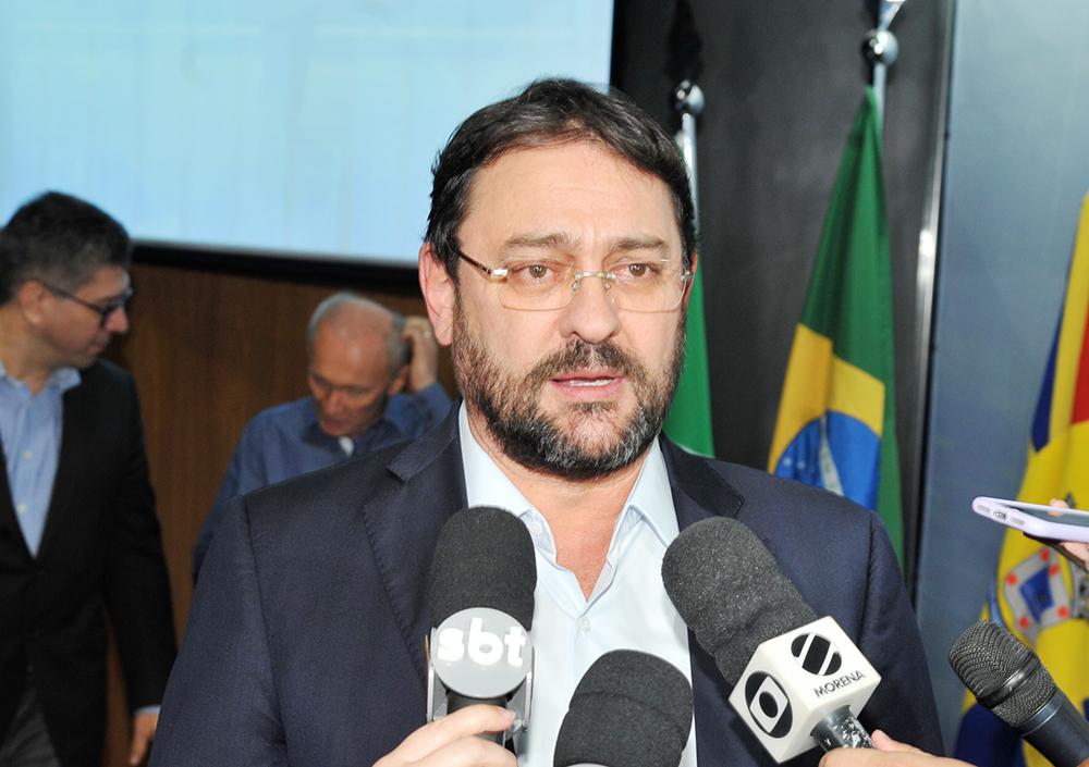 Longen encaminha ofício ao presidente do Congresso pela aprovação da MP do Contrato Verde Amarelo