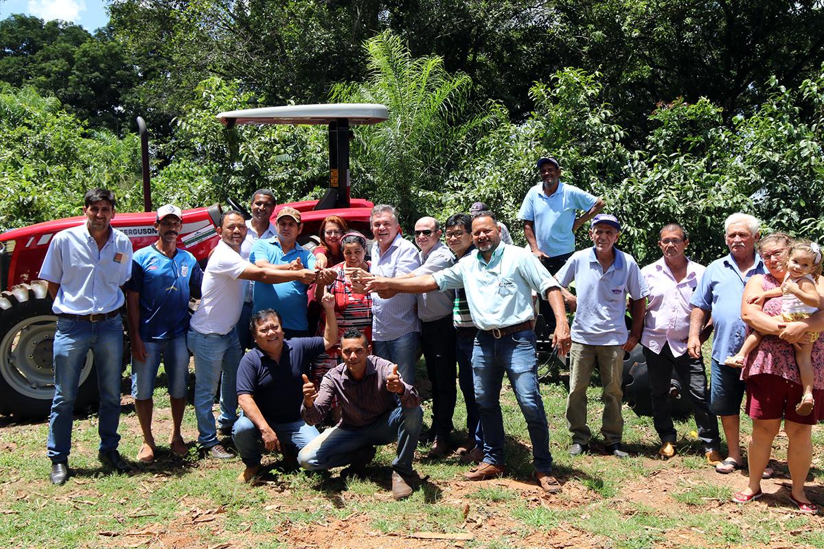 Produtores do Assentamento 20 de Março recebem patrulha mecanizada