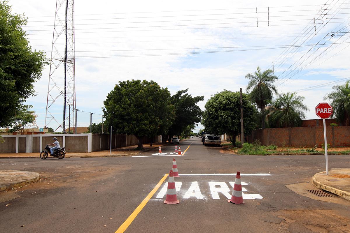 Ruas dos Bairros Santos Dumont e São Carlos têm mudança de preferencial Ruas dos Bairros Santos Dumont e São Carlos têm mudança de preferencial