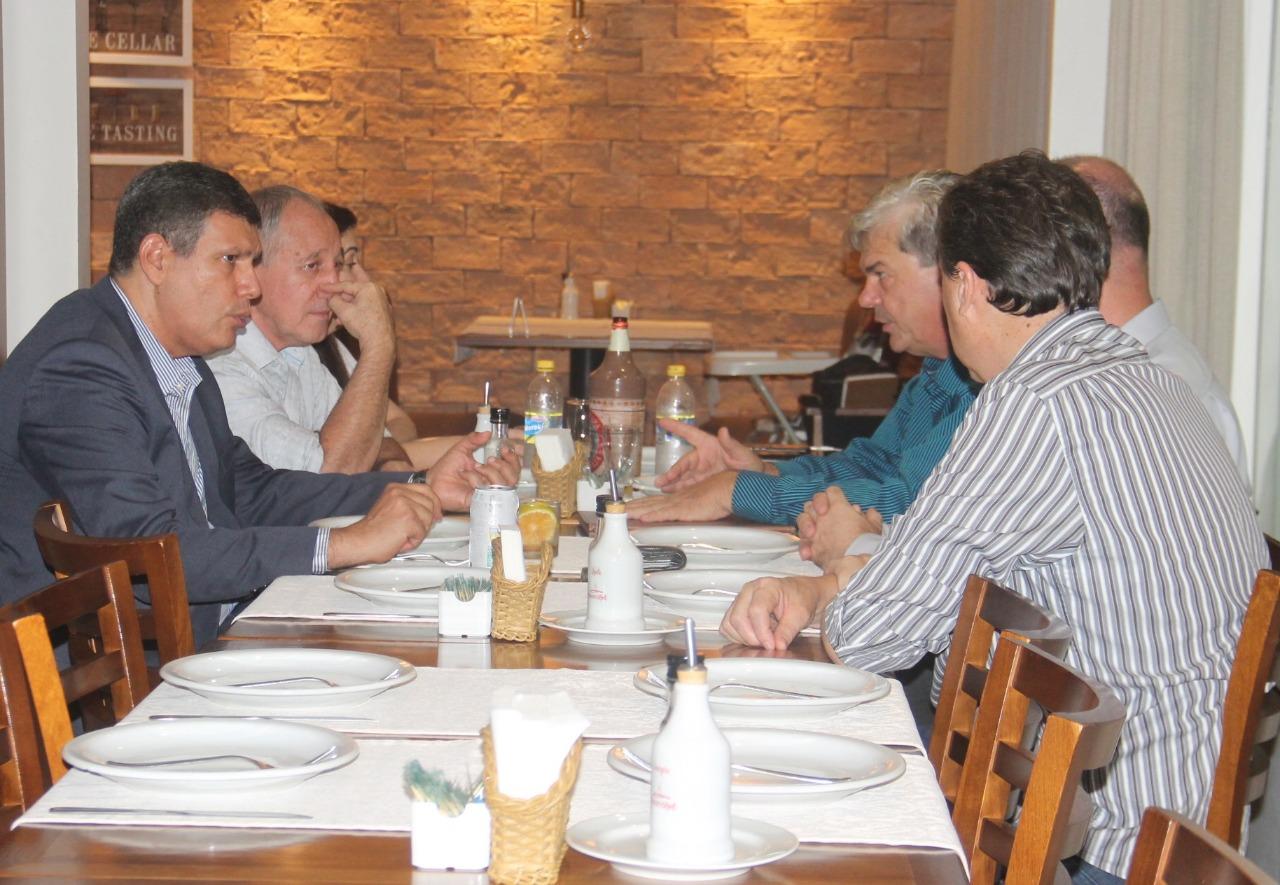 Unimed Três Lagoas oferece jantar aos empresários de Chapadão do Sul