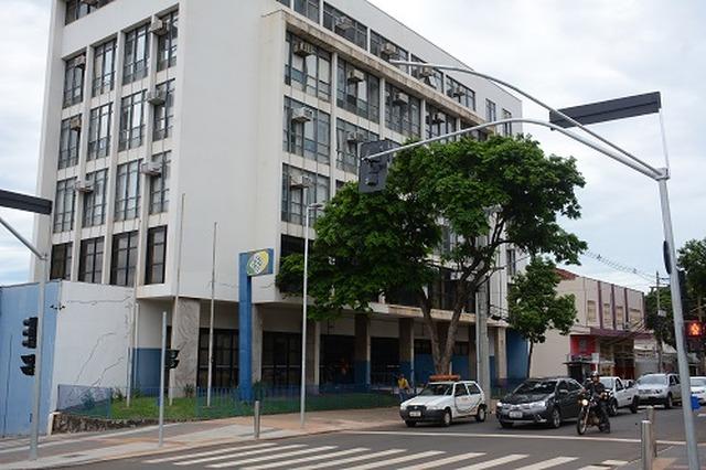 Espera por aposentadoria chega a um ano no Estado