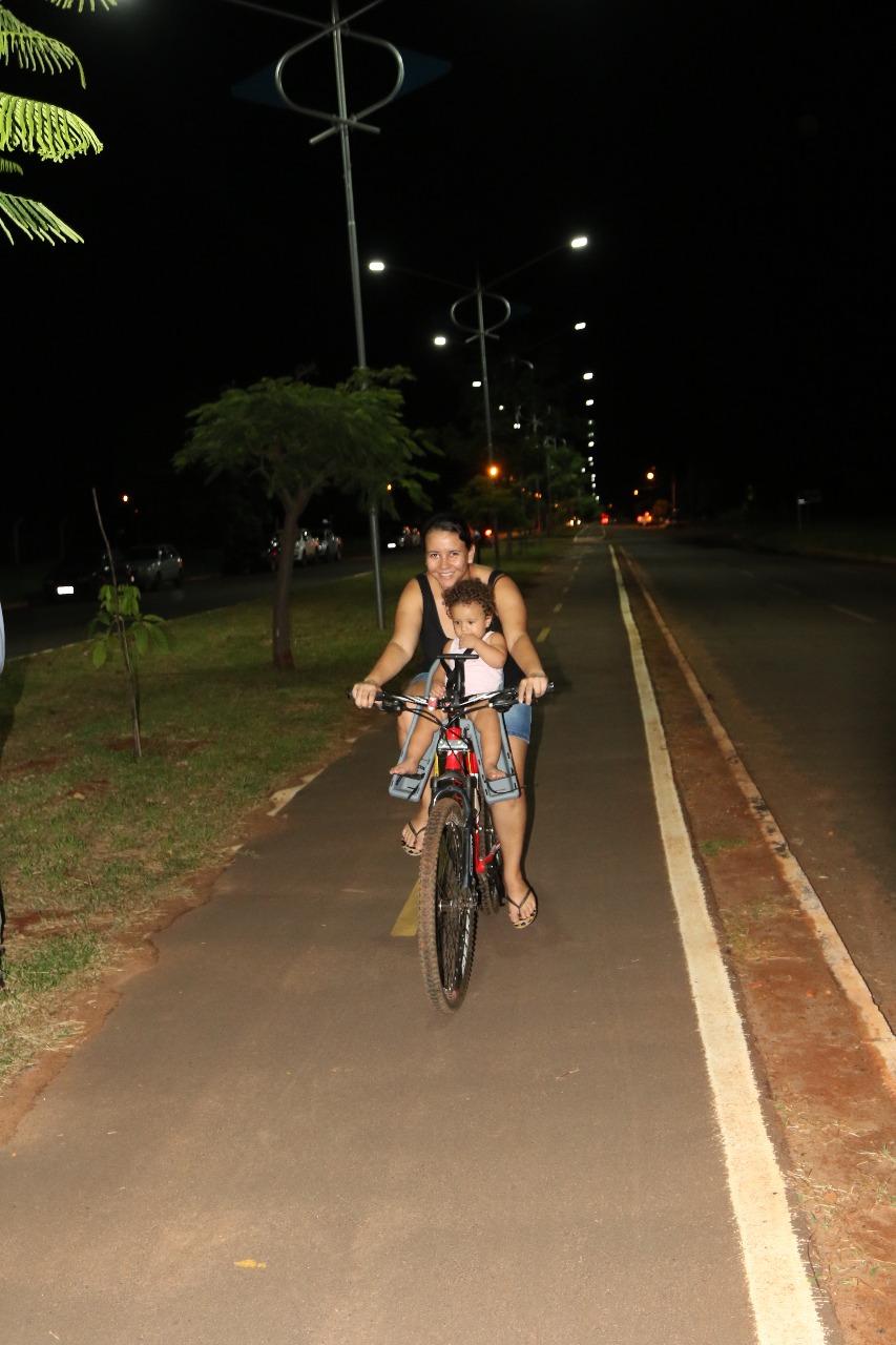 Prefeito Angelo Guerreiro inaugura iluminação de LED na Avenida Antônio Trajano