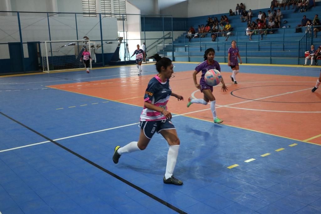 SEJUVEL abre inscrições para escolinha de futsal feminino 13 a 16 anos