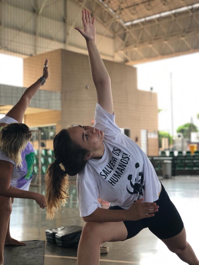 Mais de 50 trabalhadores participam de Aula de Yoga gratuita na Lagoa Maior