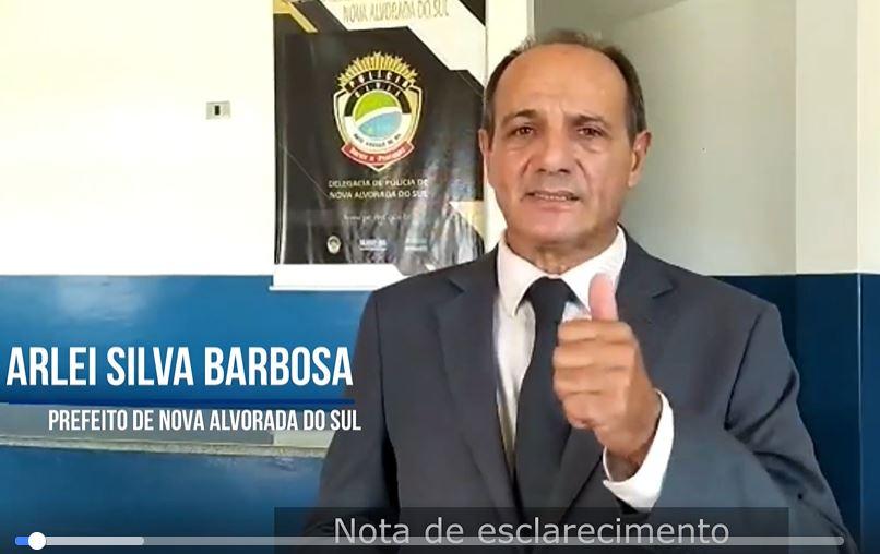 Prefeito é chamado de ‘cara de pau’ e troca socos em Câmara Municipal no interior de MS Prefeito é chamado de ‘cara de pau’ e troca socos em Câmara Municipal no interior de MS