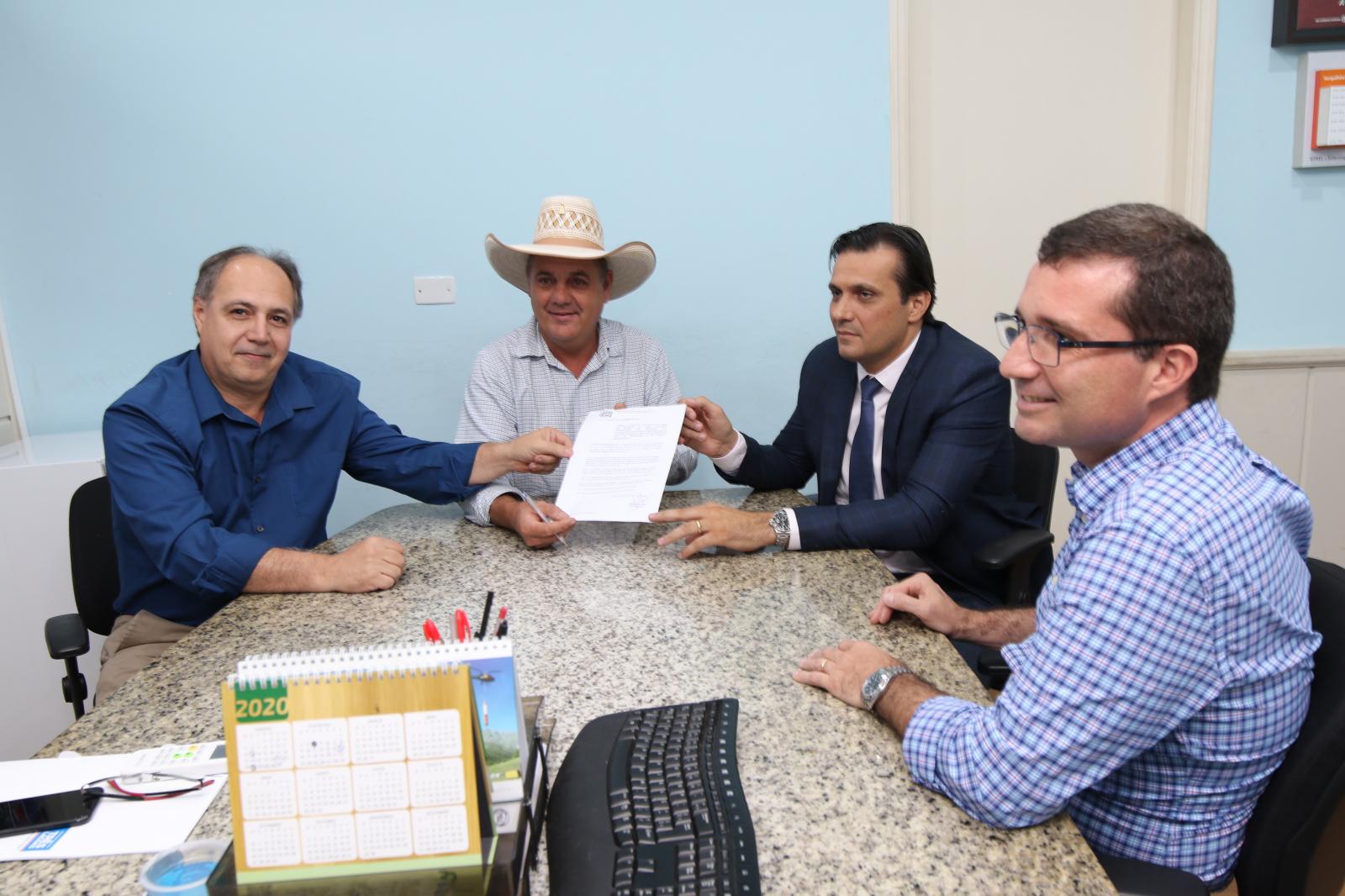 Prefeito de Três Lagoas sanciona Lei que exige dos bancos a criação de caixa específico para alvarás judiciais