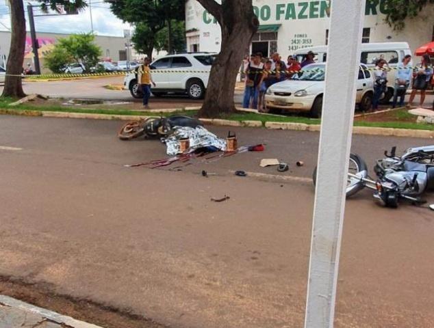 Fugindo da polícia, assaltantes cruzam fronteira e um morre em acidente