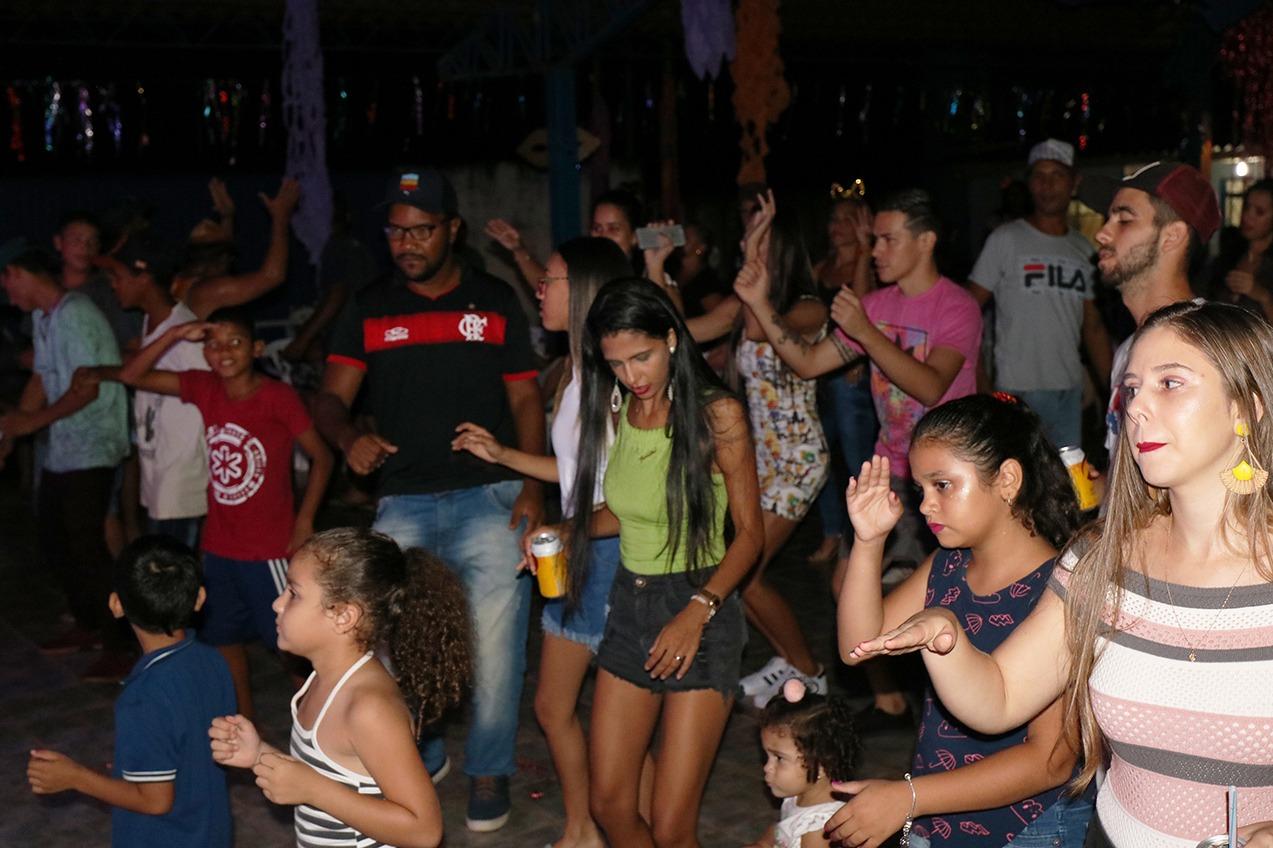 Do tradicional aos hits atuais, Carnaval em Arapuá conquista o público pela mistura de ritmos Do tradicional aos hits atuais, Carnaval em Arapuá conquista o público pela mistura de ritmos