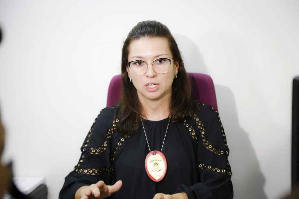 Policial agiu em legítima defesa ao matar o ex-namorado que invadiu casa dela, diz delegada Policial agiu em legítima defesa ao matar o ex-namorado que invadiu casa dela, diz delegada