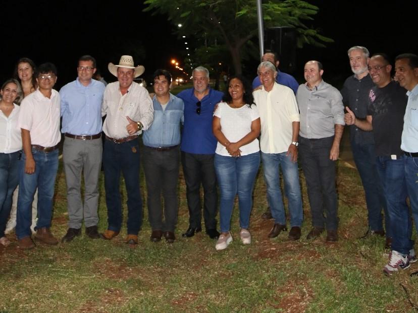 Prefeito Angelo Guerreiro inaugura iluminação de LED na Avenida Antônio Trajano