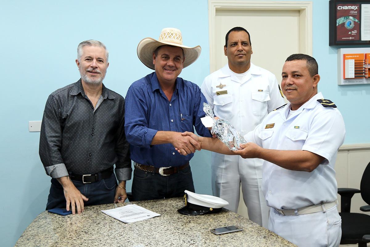 Representantes da Capitania Fluvial do Pantanal (CFPN) visitam prefeito de Três Lagoas