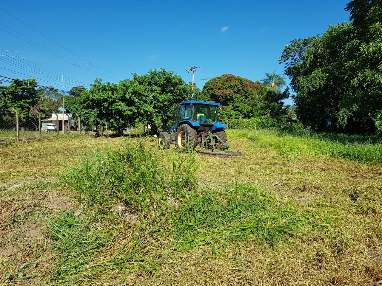 FOCO NA DENGUE – Fiscalização de terrenos sujos segue trabalhando em Três Lagoas