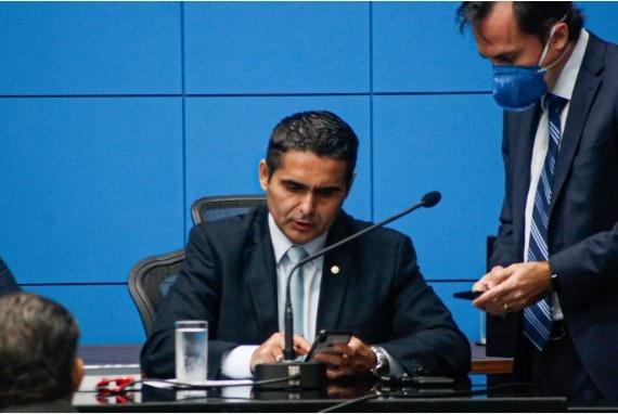 Pelo WhatsApp, deputados aprovam estado de calamidade em MS Pelo WhatsApp, deputados aprovam estado de calamidade em MS