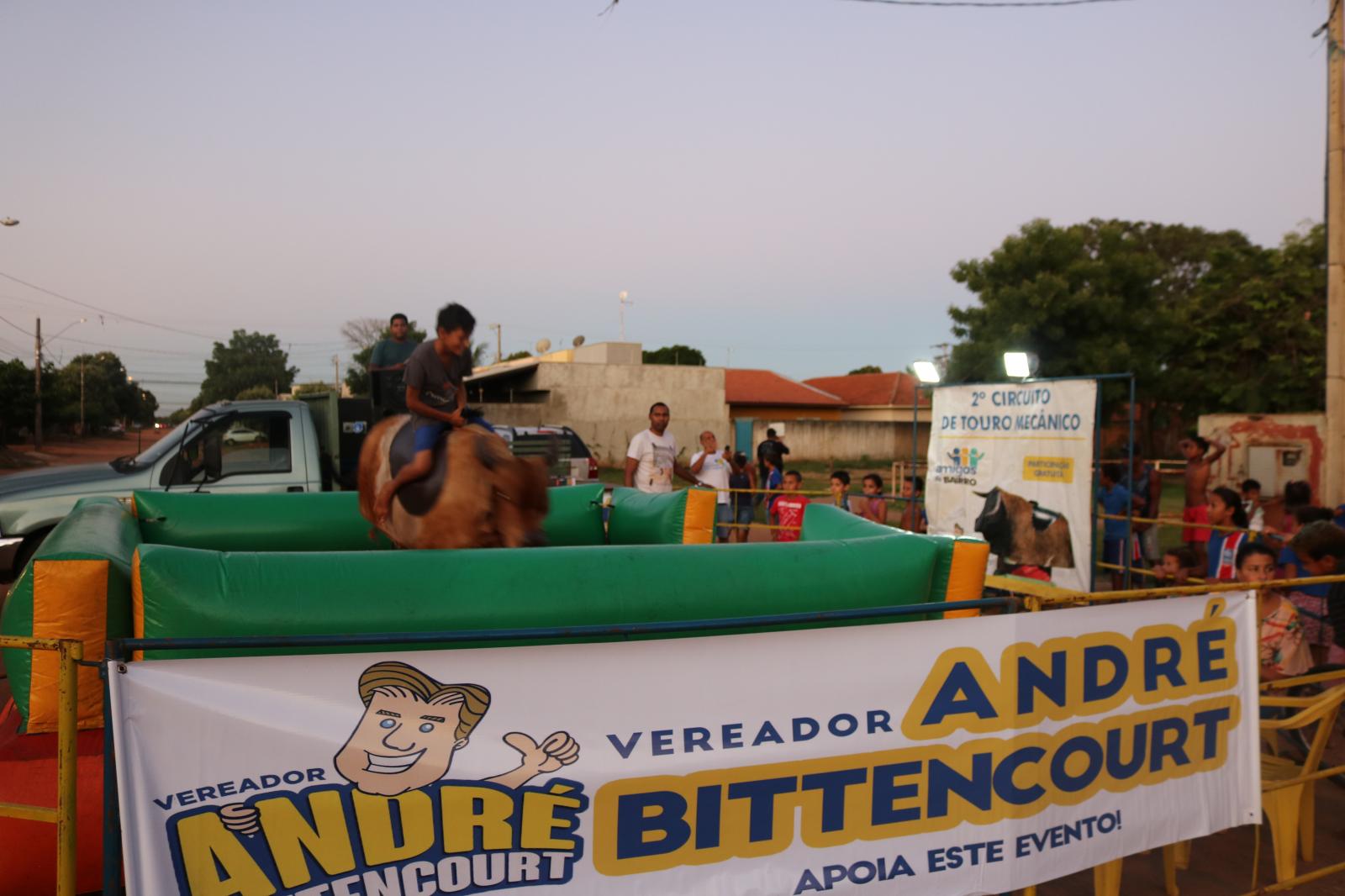 Vereador André Bittencourt realiza o primeiro Circuito de Touro Mecânico de 2020.