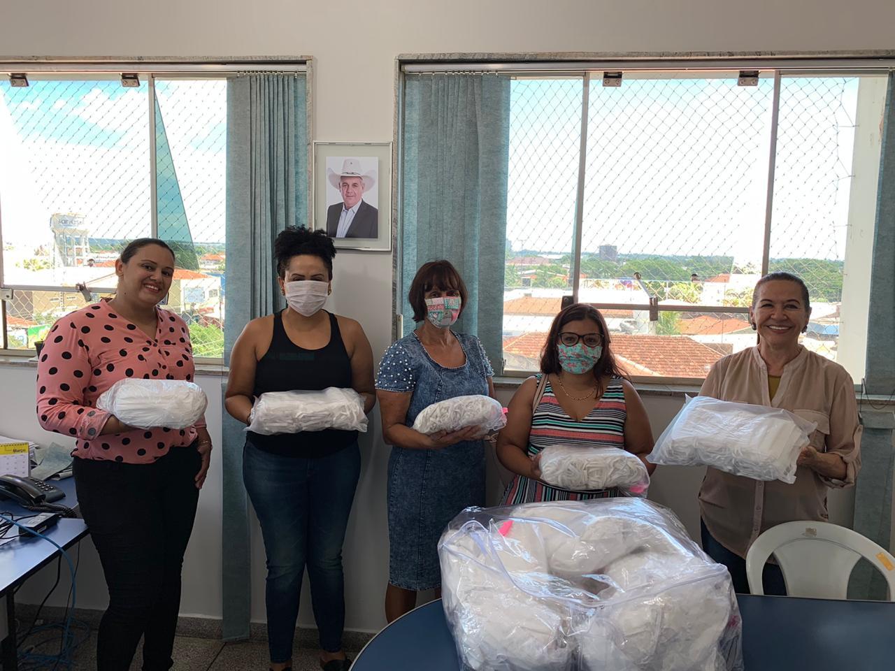 Secretaria de Saúde recebe doações de máscaras para prevenção do COVID-19