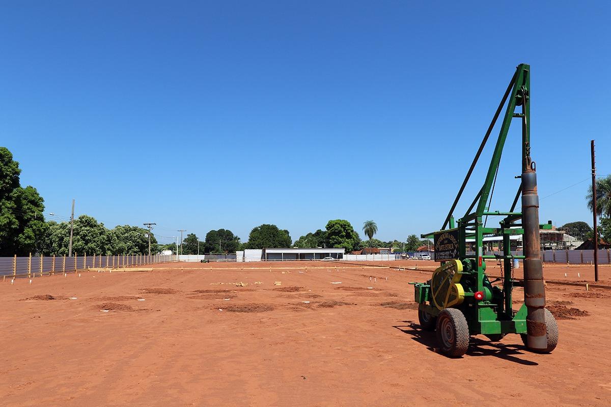Prefeitura de Três Lagoas inicia obra de construção da Feira Livre Prefeitura de Três Lagoas inicia obra de construção da Feira Livre