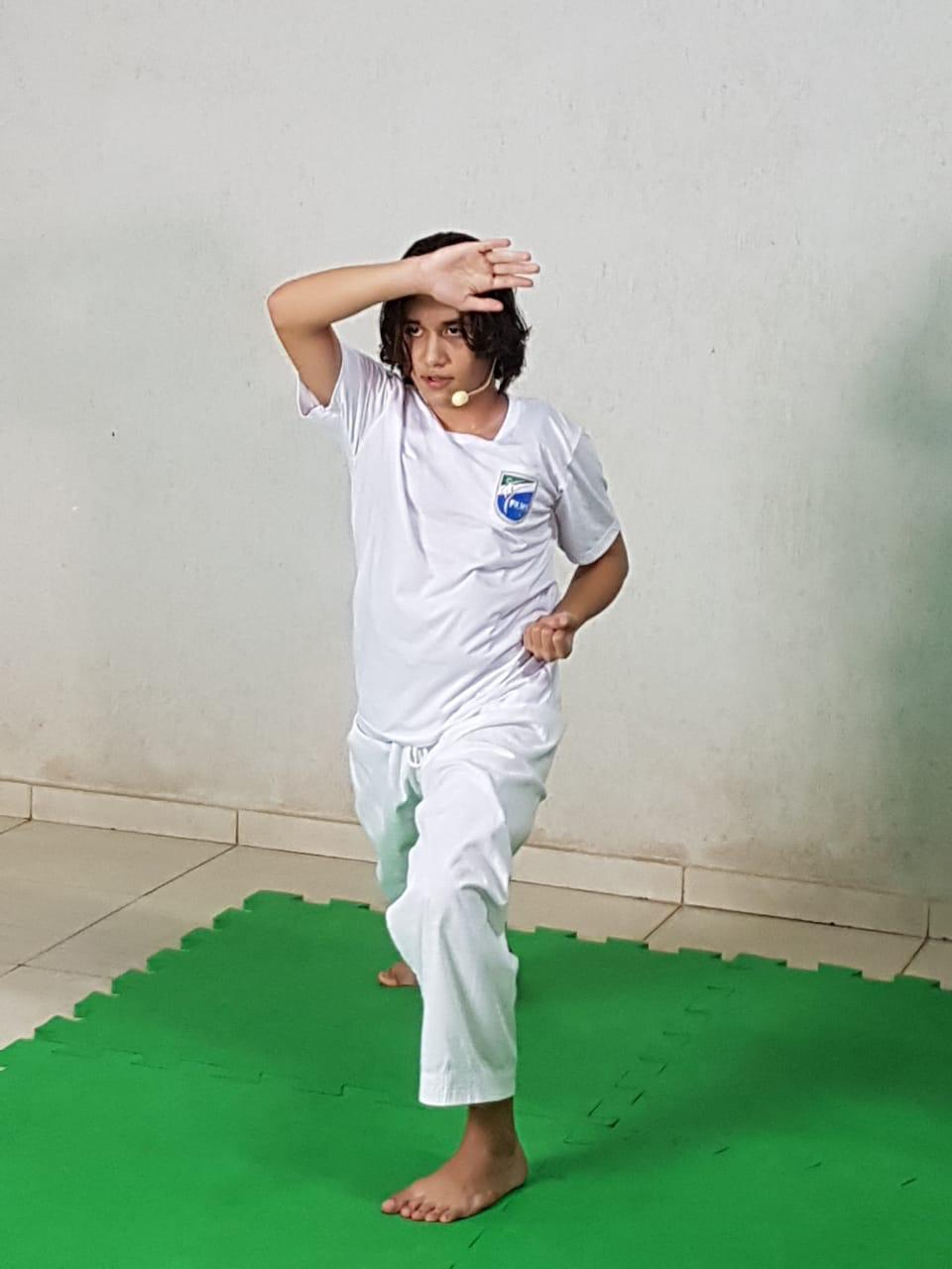 Carateca Enzo Gabriel realiza lives de treino durante a pandemia da Covid-19