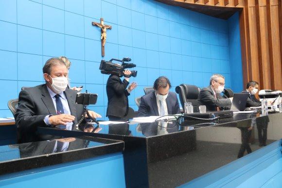 Eduardo Rocha apoia, articula com governo e abono salarial é prorrogado até 31 de dezembro de 2021 Eduardo Rocha apoia, articula com governo e abono salarial é prorrogado até 31 de dezembro de 2021