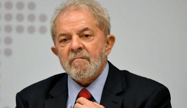 Tribunal nega recurso de Lula e mantém pena de 17 anos no caso do sítio de Atibaia