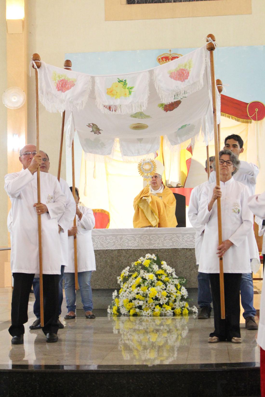 Solenidade de Corpus Christi terá missas e bênção do Santíssimo Sacramento pelos bairros de Três Lagoas (MS) Solenidade de Corpus Christi terá missas e bênção do Santíssimo Sacramento pelos bairros de Três Lagoas (MS)