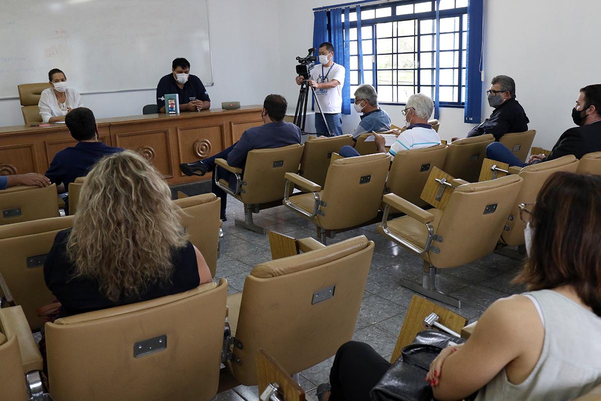 rês Lagoas terá que seguir Decreto Estadual do toque de recolher, mas município enviará justificativa para tentar manter decreto municipal rês Lagoas terá que seguir Decreto Estadual do toque de recolher, mas município enviará justificativa para tentar manter decreto municipal