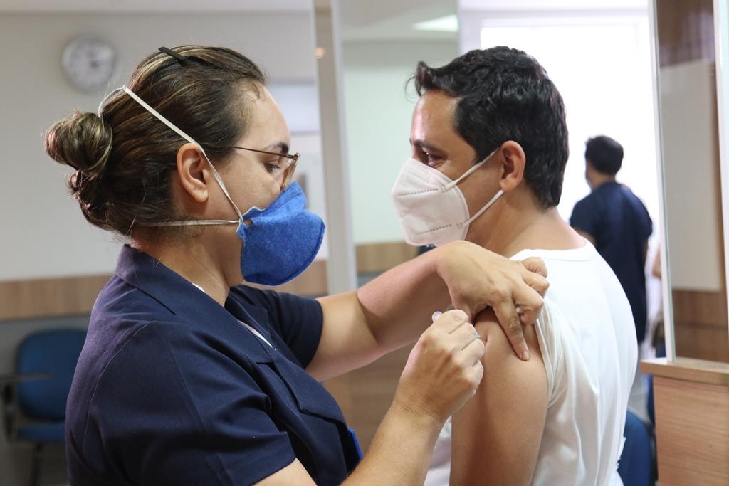 Servidores do SAMU e UPA estão 100% vacinados contra COVID-19