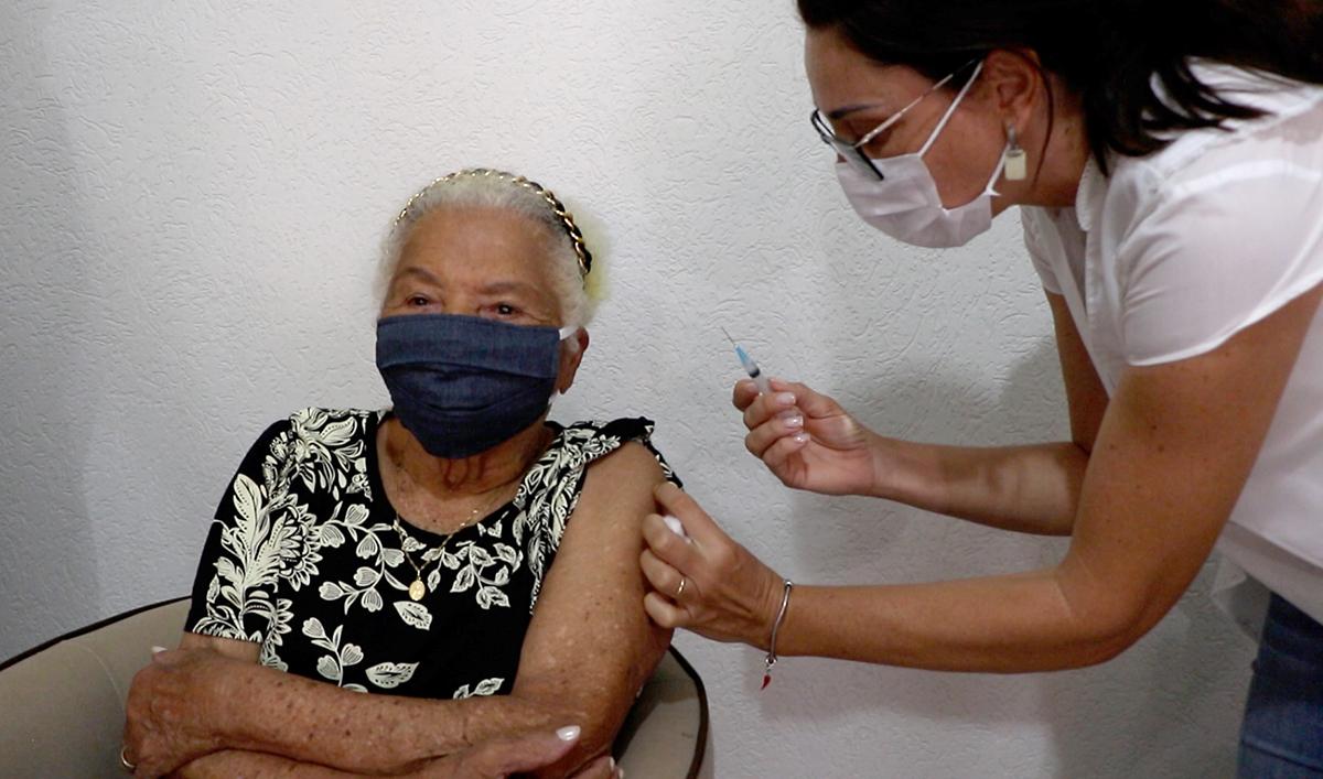 Com a chegada de 1.390 doses, SMS de Três Lagoas anuncia 5ª etapa de vacinação contra o Novo Coronavírus Com a chegada de 1.390 doses, SMS de Três Lagoas anuncia 5ª etapa de vacinação contra o Novo Coronavírus