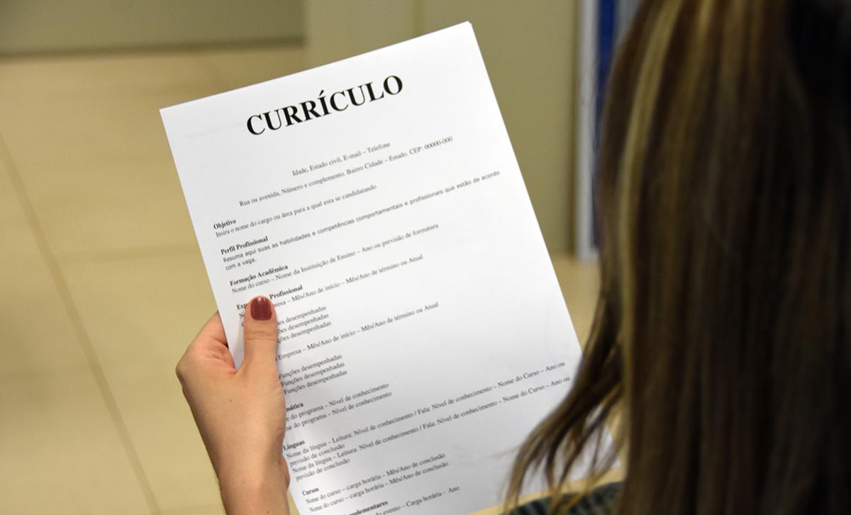 IEL dá dicas de como preparar currículo para quem está em busca de emprego IEL dá dicas de como preparar currículo para quem está em busca de emprego