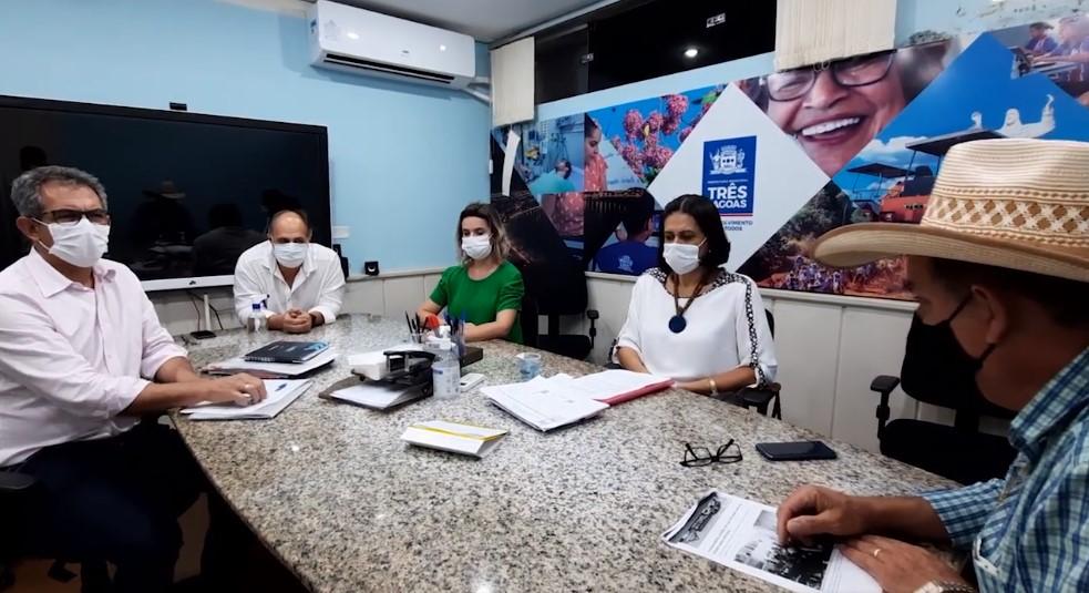 Prefeito e secretários de TL decidem suspender aulas da Rede Municipal por 15 dias