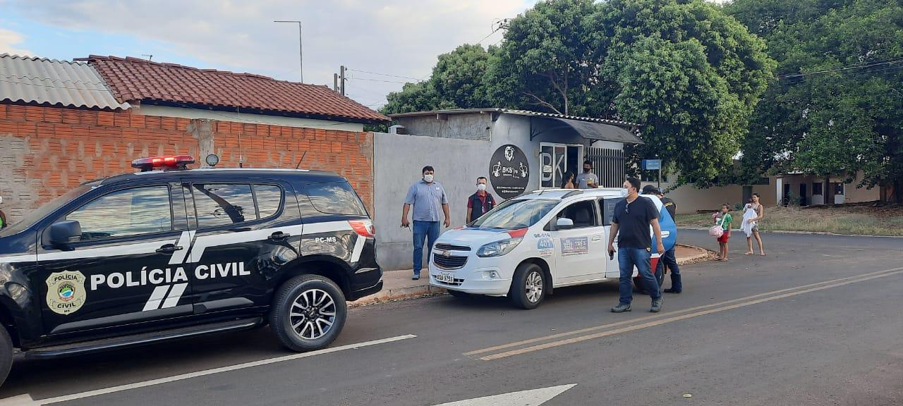 DE OLHO NO CORONAVÍRUS – Dois campos de futebol são lacrados e mais de 30 pessoas são abordadas em fiscalização descumprindo decretos em vigência em Três Lagoas DE OLHO NO CORONAVÍRUS – Dois campos de futebol são lacrados e mais de 30 pessoas são abordadas em fiscalização descumprindo decretos em vigência em Três Lagoas