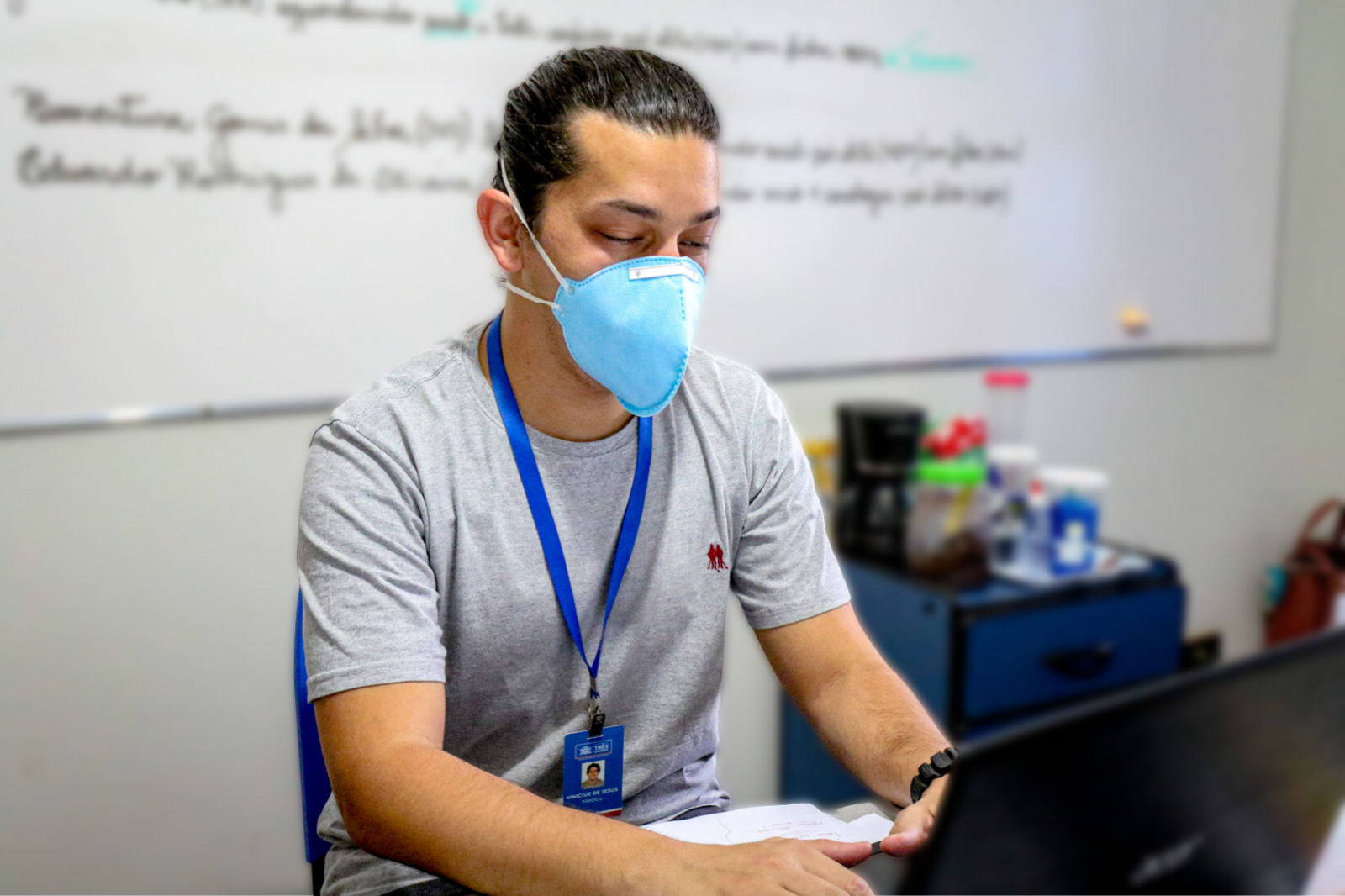 Levantamento mostra que óbitos por COVID-19 aumentaram entre pessoas mais jovens e sem comorbidades em Três Lagoas