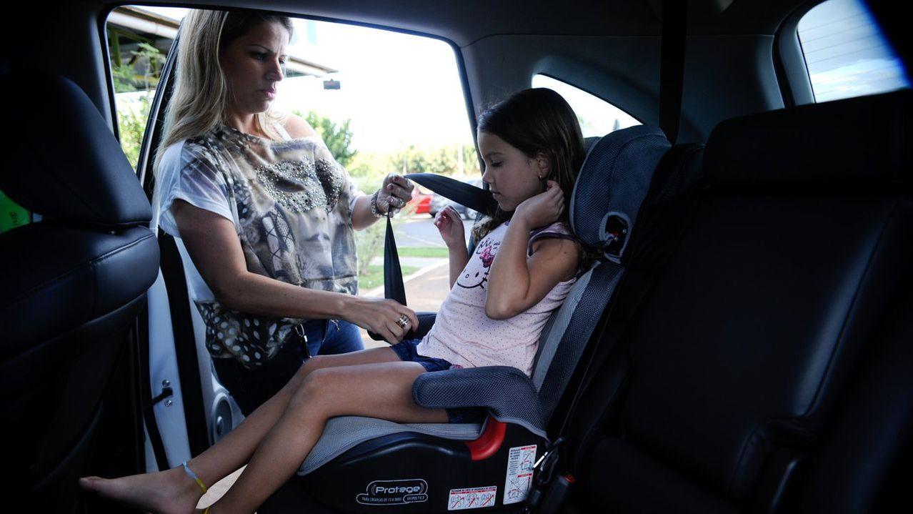 Nova regra para o uso da cadeirinha e validade da CNH entram em vigor na segunda-feira (12) Nova regra para o uso da cadeirinha e validade da CNH entram em vigor na segunda-feira (12)