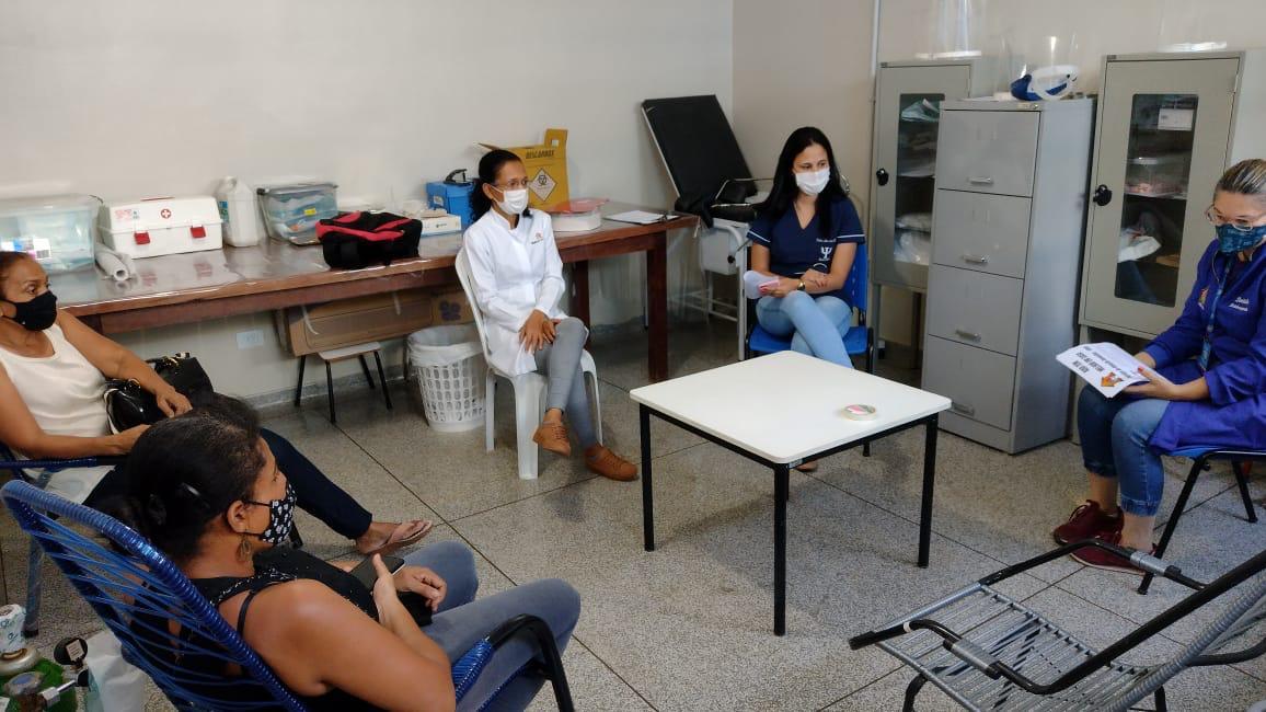 Serviço de Atenção Domiciliar da SMS realiza primeiro encontro com o Núcleo de Apoio aos Cuidadores Serviço de Atenção Domiciliar da SMS realiza primeiro encontro com o Núcleo de Apoio aos Cuidadores