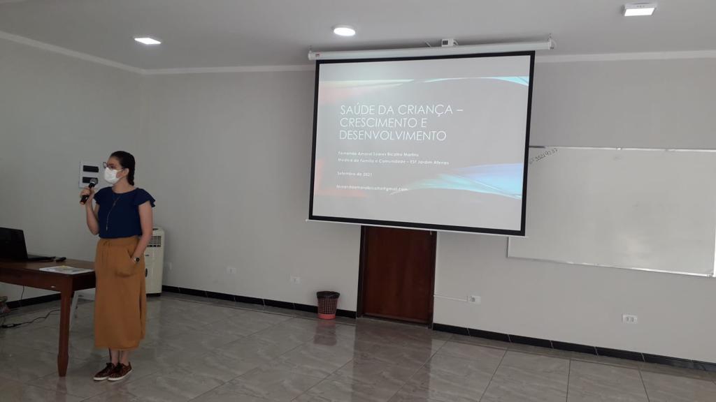 SAÚDE NA ESCOLA - SMS promove capacitação de enfermeiros para atendimento de crianças na Atenção Básica em Saúde SAÚDE NA ESCOLA - SMS promove capacitação de enfermeiros para atendimento de crianças na Atenção Básica em Saúde